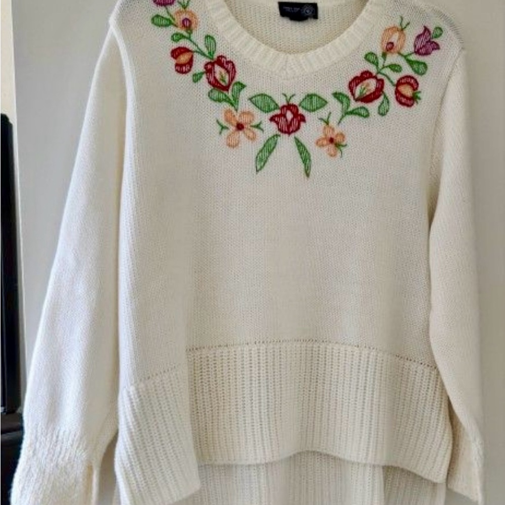 Tilly's Cream Crew Neck Sweater with Floral Embroidery